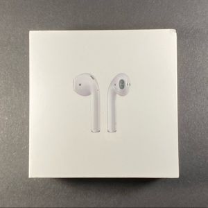 Apple AirPods With Charging Case (1st Generation)